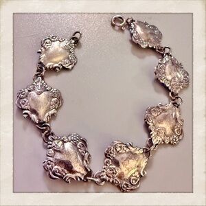 Sterling Vintage Repousse Bracelet Floral Crest Links, 7” Long